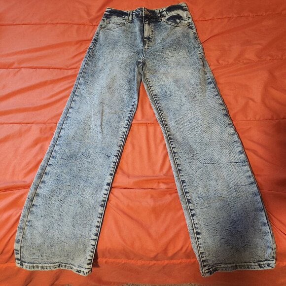 Evsie Jeans - Picture 2 of 4